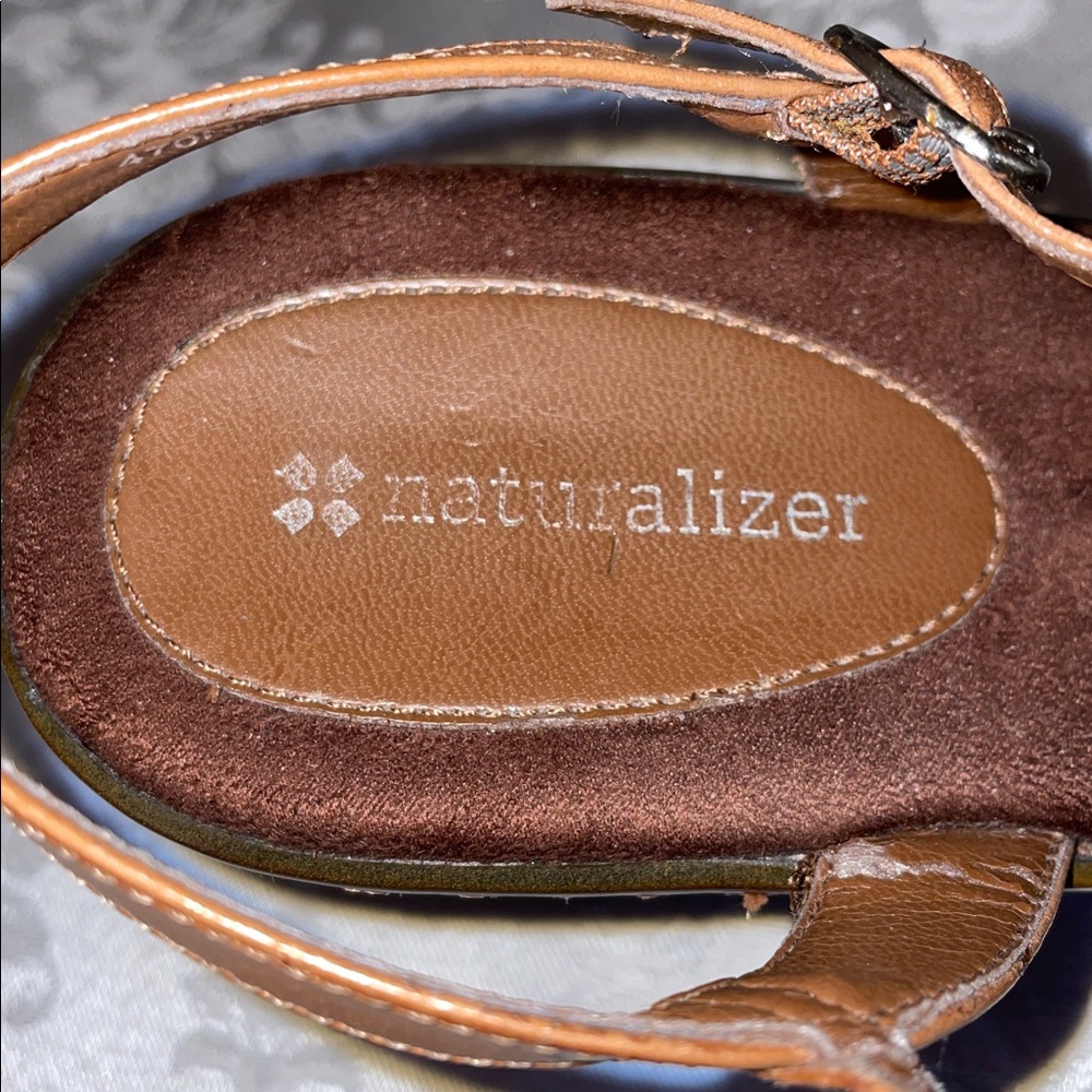 Naturalizer Women's Colorful Strappy Sandals.  Size 9 - Picture 7 of 7